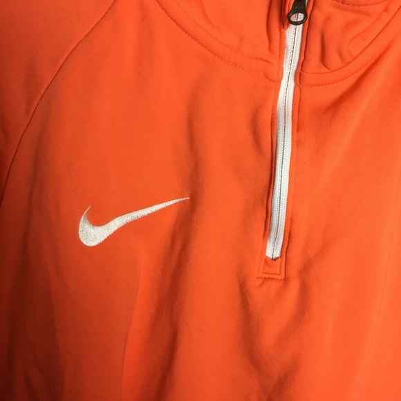 🌷Host Pick🌷Nike Orange Running Top - Picture 3 of 5
